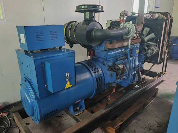 衡南100kW柴油发电机组使用多级机油有哪些优缺点？